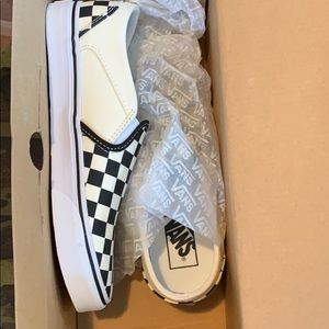 Vans Black and White checkered